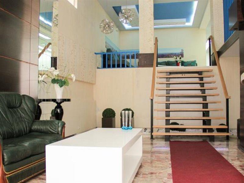 Vivar Hotel Tirana Zewnętrze zdjęcie